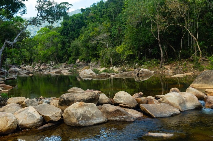 la serein kitchen view